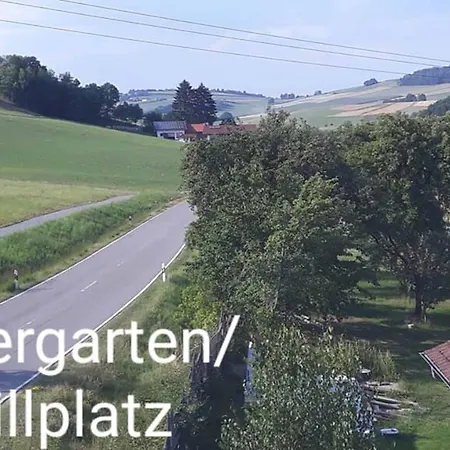אורחן Landgasthof Vogl - Zum Klement נויקירשן ביים הייליגן בלוט